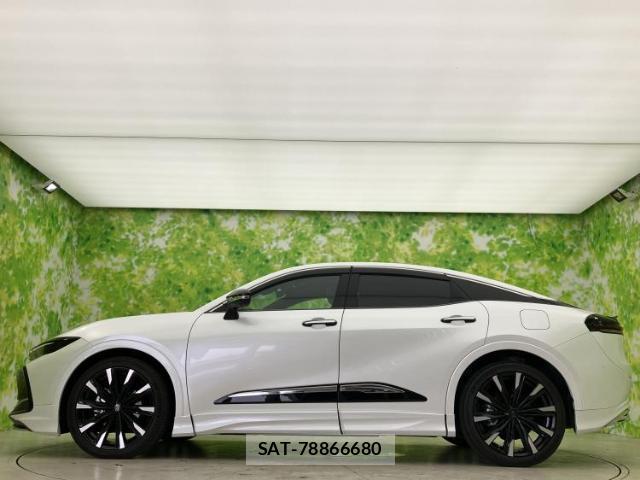 Toyota Crown Crossover 2023-08 8856877-1