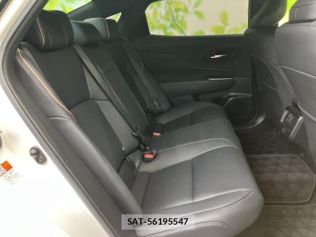Toyota Crown Crossover 2023-04 8857070-4
