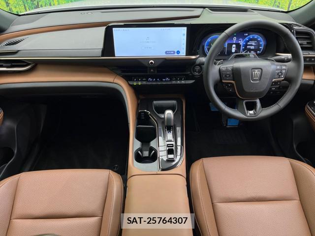 Toyota CROWN ESTATE 2025-09 8855041-1