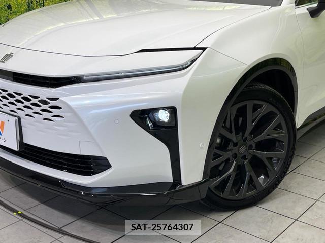 Toyota CROWN ESTATE 2025-09 8855041-11