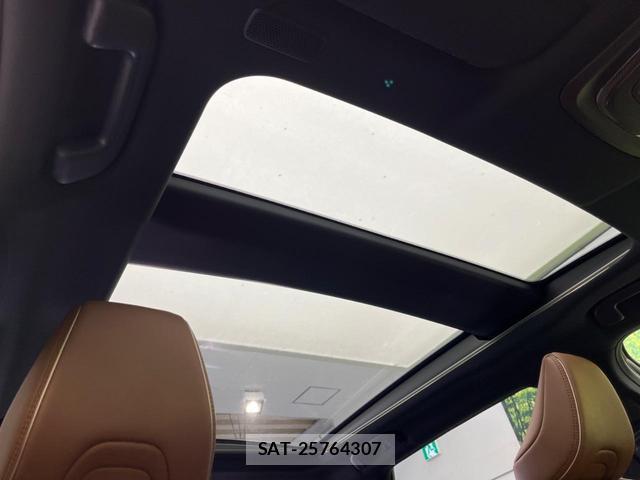 Toyota CROWN ESTATE 2025-09 8855041-3