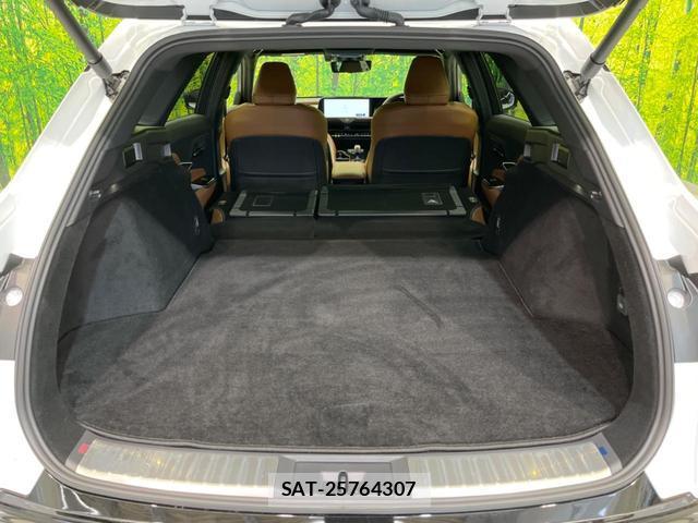 Toyota CROWN ESTATE 2025-09 8855041-9
