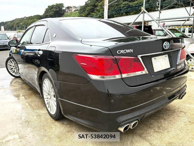 Toyota CROWN HYBRID 2013-04 8853955-1