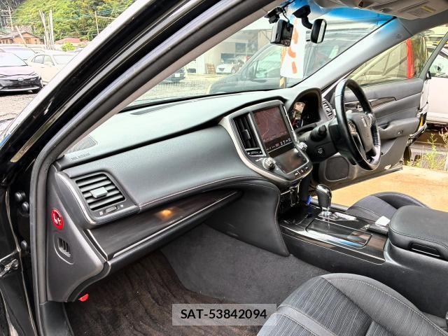 Toyota CROWN HYBRID 2013-04 8853955-2