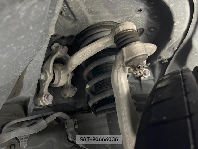 Toyota CROWN HYBRID 2018-11 8854457-19