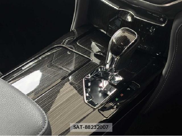 Toyota CROWN HYBRID 2017-10 8854499-16