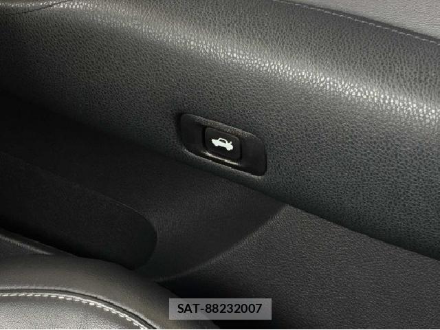 Toyota CROWN HYBRID 2017-10 8854499-8