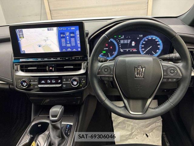 Toyota CROWN HYBRID 2021-03 8855485-2
