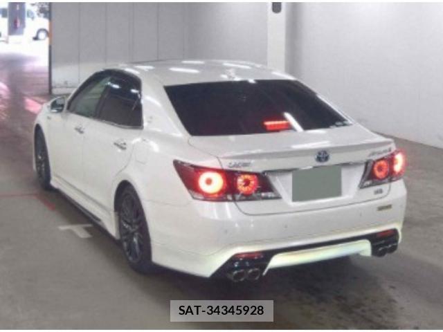 Toyota CROWN HYBRID 2018-02 8855776-1