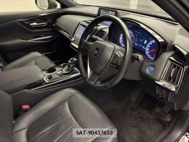 Toyota CROWN HYBRID 2020-09 8855791-3