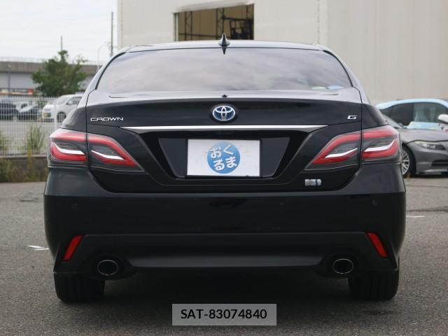 Toyota CROWN HYBRID 2018-07 8856022-1