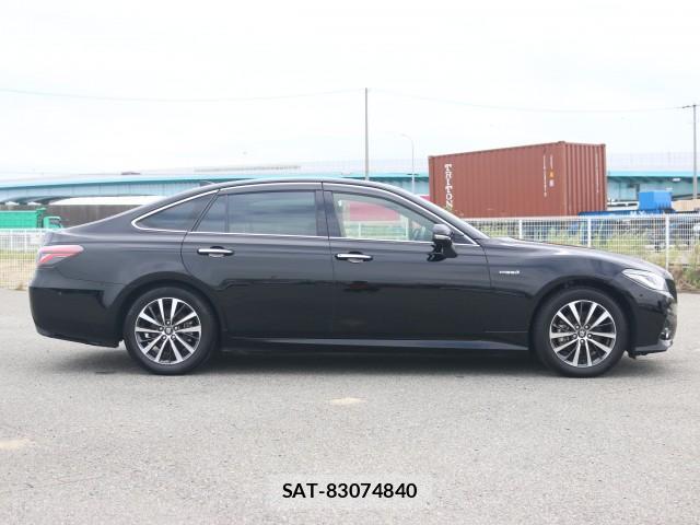Toyota CROWN HYBRID 2018-07 8856022-3
