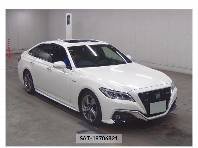 Toyota CROWN HYBRID 2019-09 8856114-0