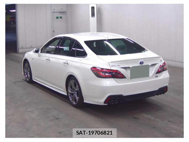 Toyota CROWN HYBRID 2019-09 8856114-2