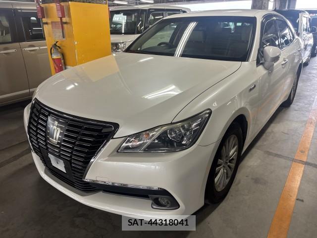 Toyota CROWN HYBRID 2013-10 8856168-0