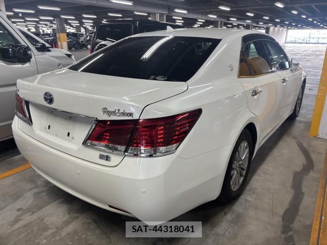 Toyota CROWN HYBRID 2013-10 8856168-4