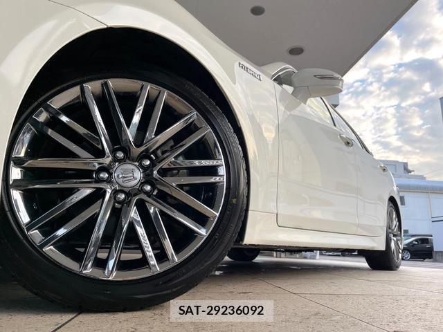 Toyota CROWN HYBRID 2017-01 8856199-12