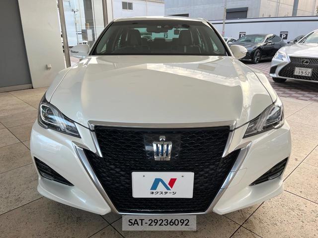 Toyota CROWN HYBRID 2017-01 8856199-13
