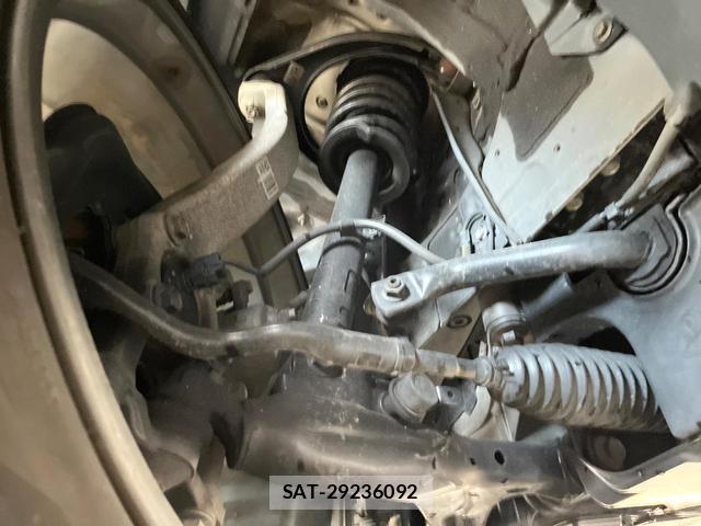 Toyota CROWN HYBRID 2017-01 8856199-19