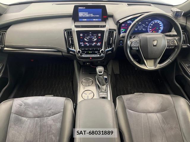 Toyota CROWN HYBRID 2018-11 8856799-1