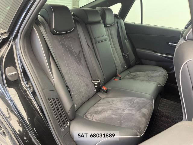 Toyota CROWN HYBRID 2018-11 8856799-12