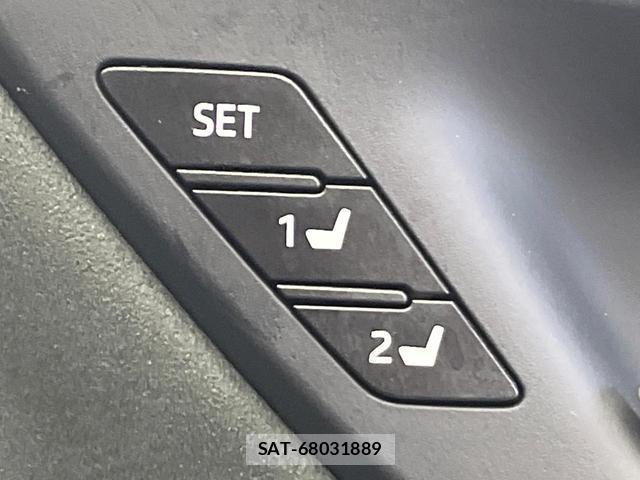 Toyota CROWN HYBRID 2018-11 8856799-7