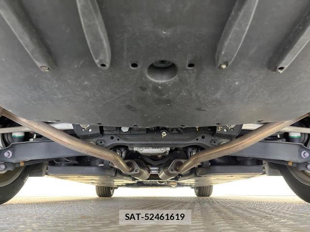 Toyota CROWN HYBRID 2019-04 8856800-18