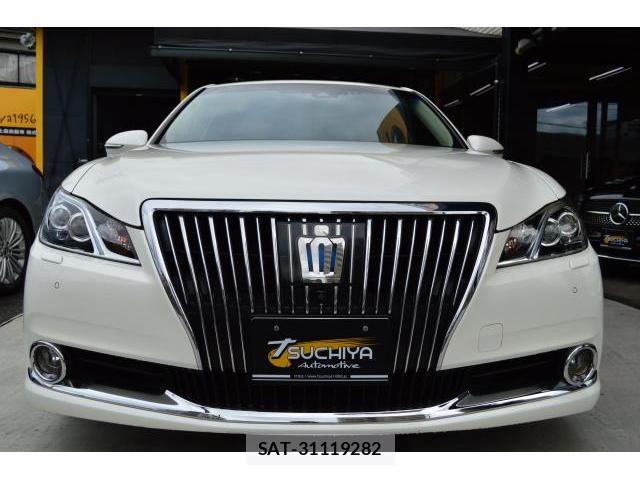 Toyota CROWN MAJESTA 2017-07 8854465-3