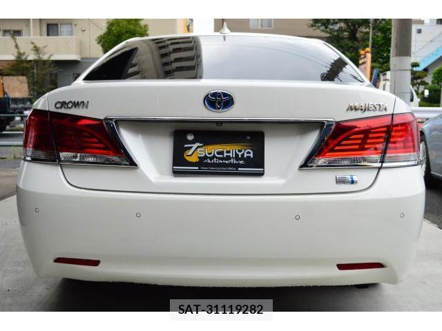Toyota CROWN MAJESTA 2017-07 8854465-6