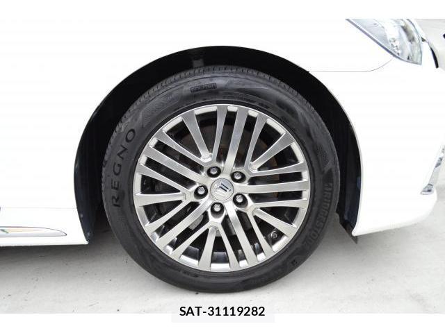Toyota CROWN MAJESTA 2017-07 8854465-9