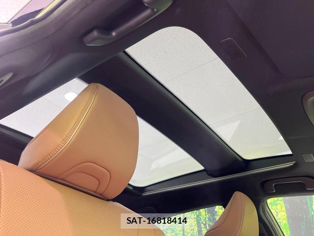 Toyota CROWN 2023-12 8853830-3