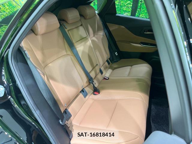 Toyota CROWN 2023-12 8853830-8