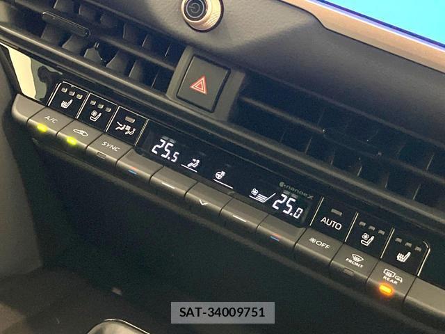 Toyota CROWN 2025-02 8853989-6