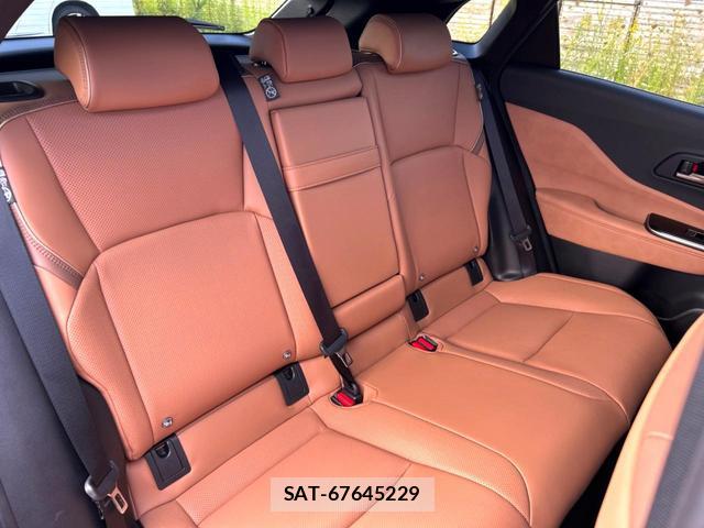 Toyota CROWN 2023-11 8854451-9