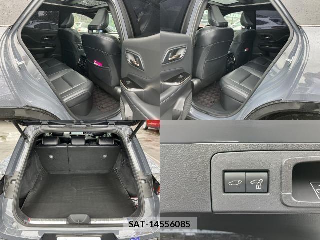 Toyota CROWN 2024-03 8854647-6