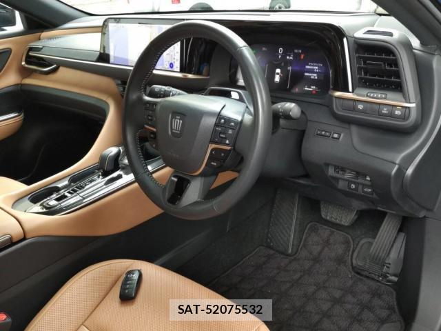 Toyota CROWN 2025-02 8855465-2