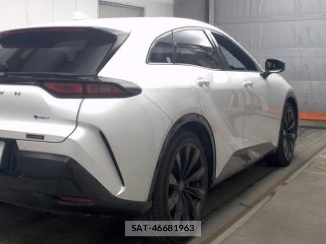 Toyota CROWN 2024-10 8855757-3