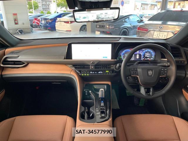 Toyota CROWN 2025-02 8856202-1