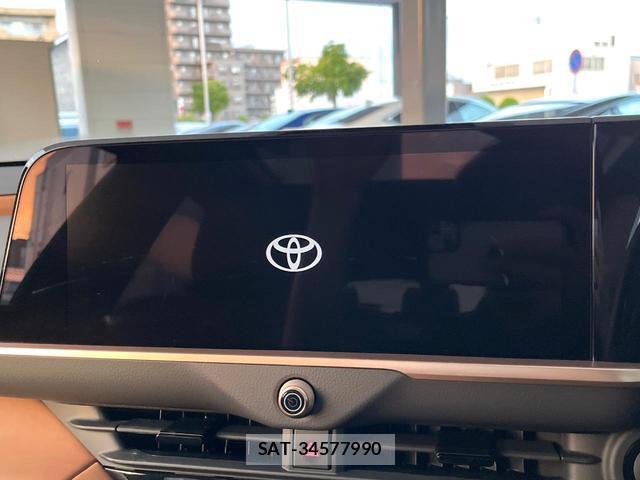 Toyota CROWN 2025-02 8856202-4