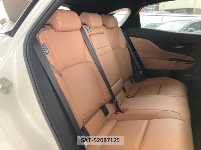 Toyota CROWN 2025-03 8856203-9
