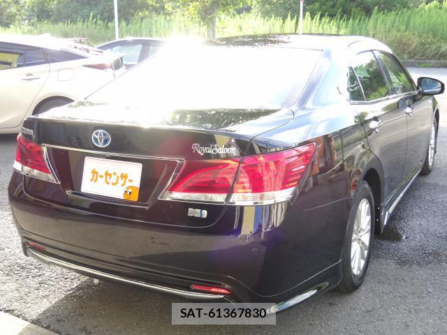 Toyota CROWN 2013-11 8853857-1