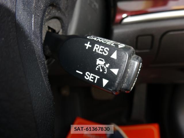 Toyota CROWN 2013-11 8853857-15