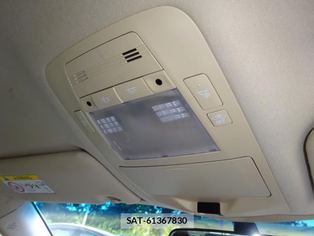 Toyota CROWN 2013-11 8853857-17