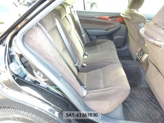 Toyota CROWN 2013-11 8853857-6