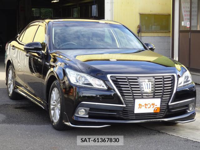 Toyota CROWN 2013-11 8853857-9