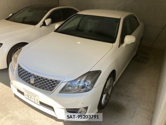 Toyota CROWN 2010-06 8853953-1