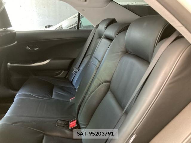Toyota CROWN 2010-06 8853953-9