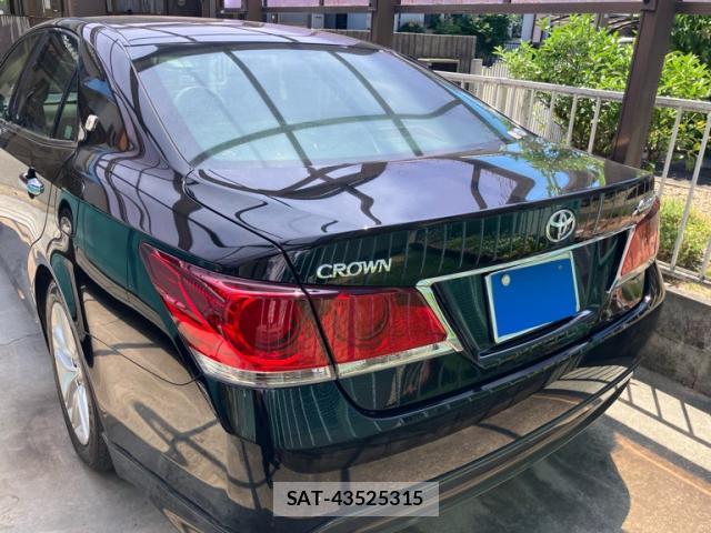 Toyota CROWN 2014-02 8854483-1