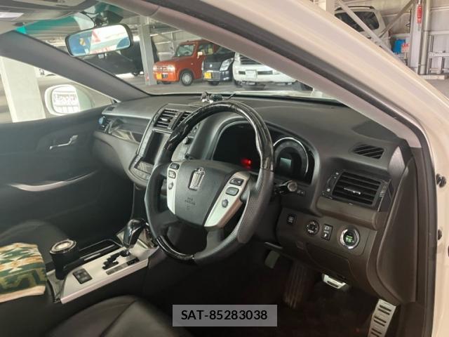 Toyota CROWN 2011-02 8854553-8