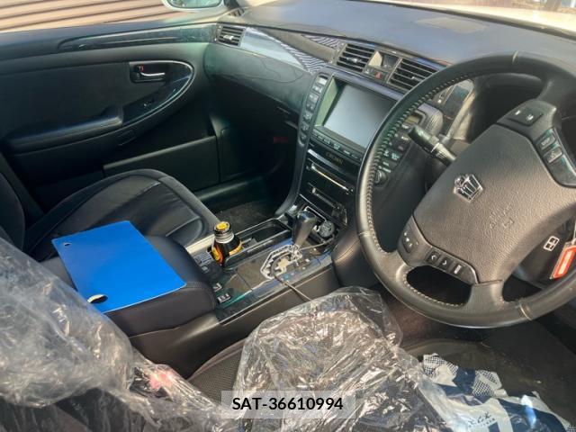 Toyota CROWN 2006-03 8856077-9